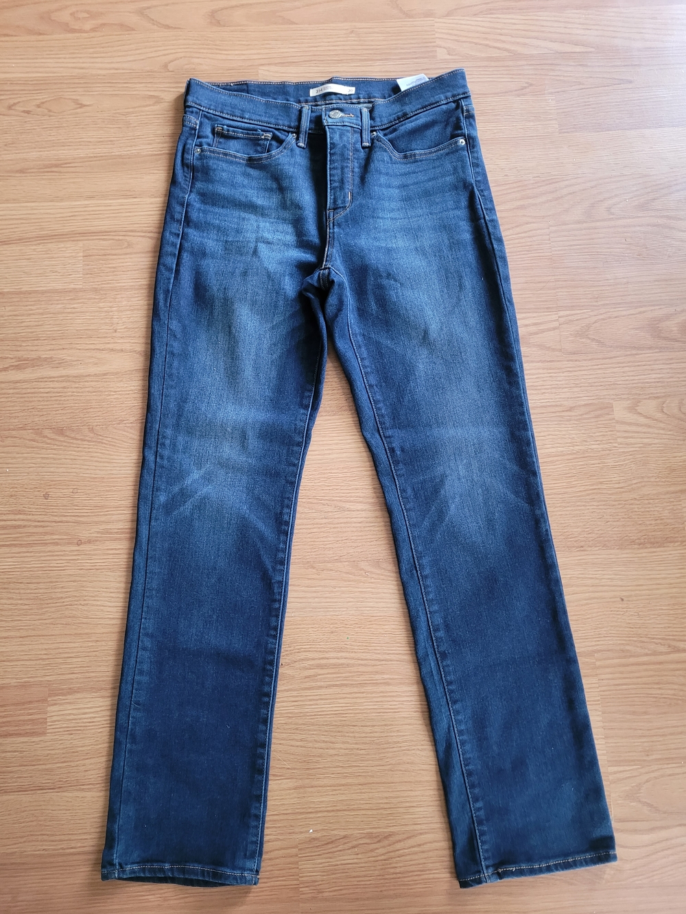 Levi's Women's 314 Shaping Straight-Leg Jeans in Dark Blue Denim